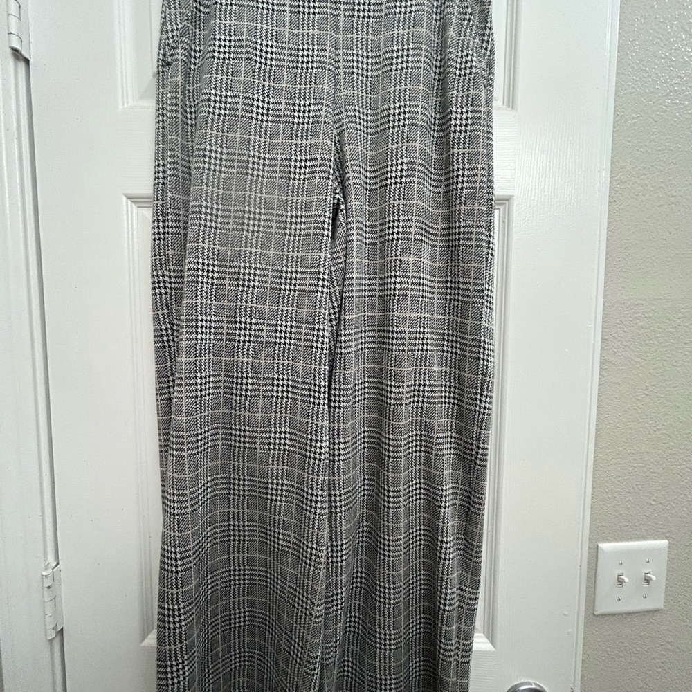 Max Edition Black and White Checkered Wide Leg Pants